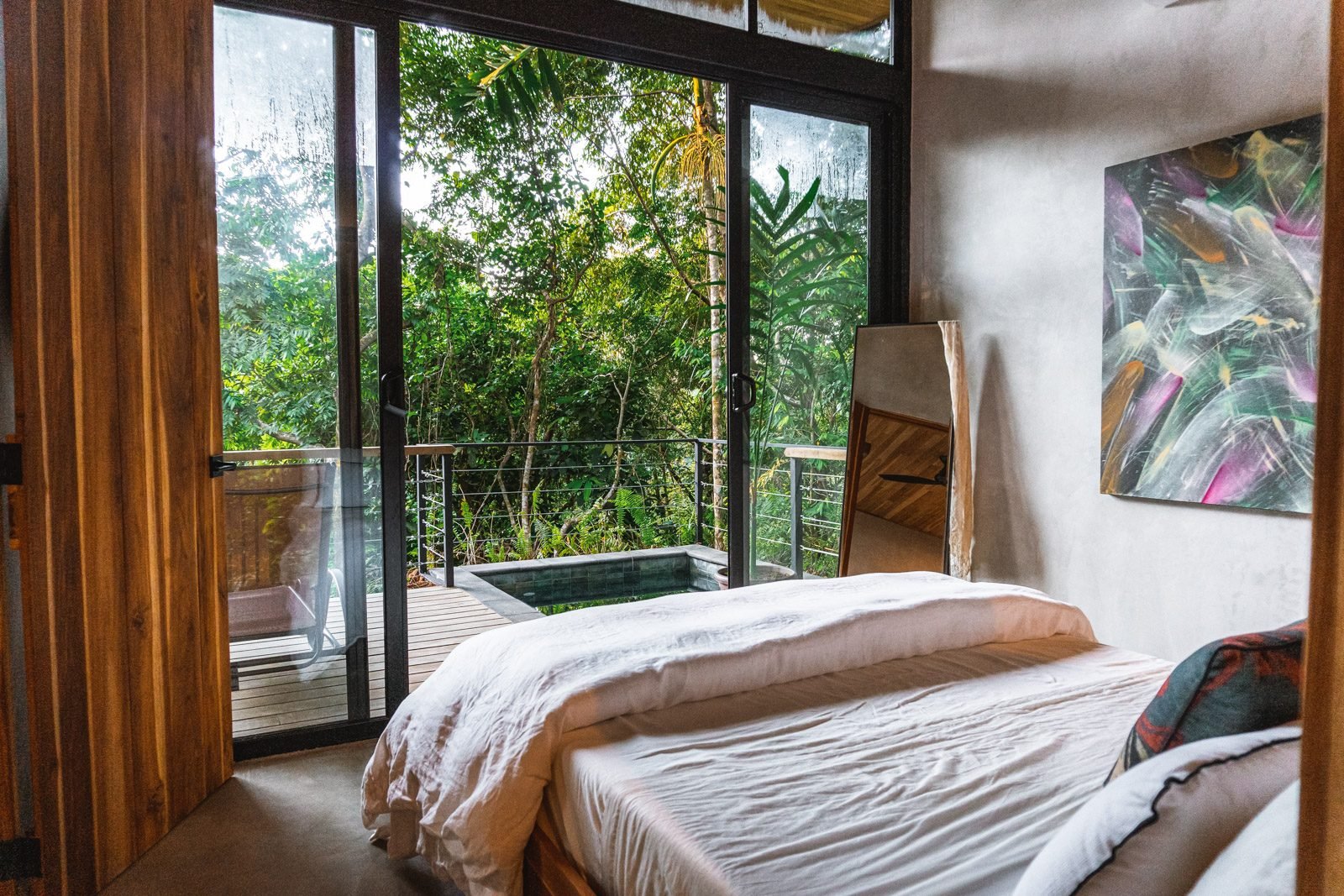 Casa Rebi — bedroom with pool